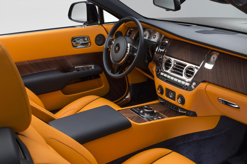 Illustration for article titled The New Rolls-Royce's Infotainment System Reads Arabic And Mandarin